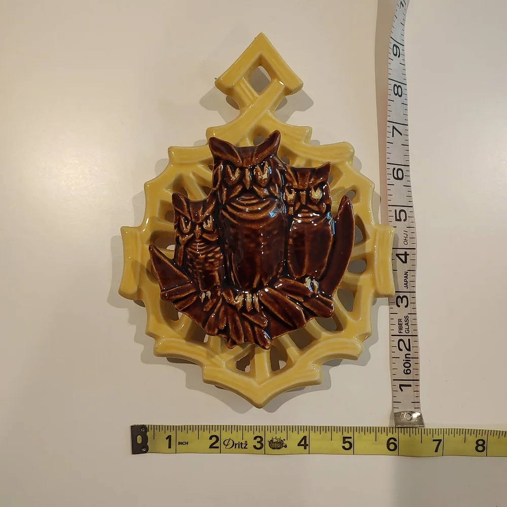 Vintage McCoy Pottery Wall Pocket Rare Owls Trio Brown And Yellow MCM